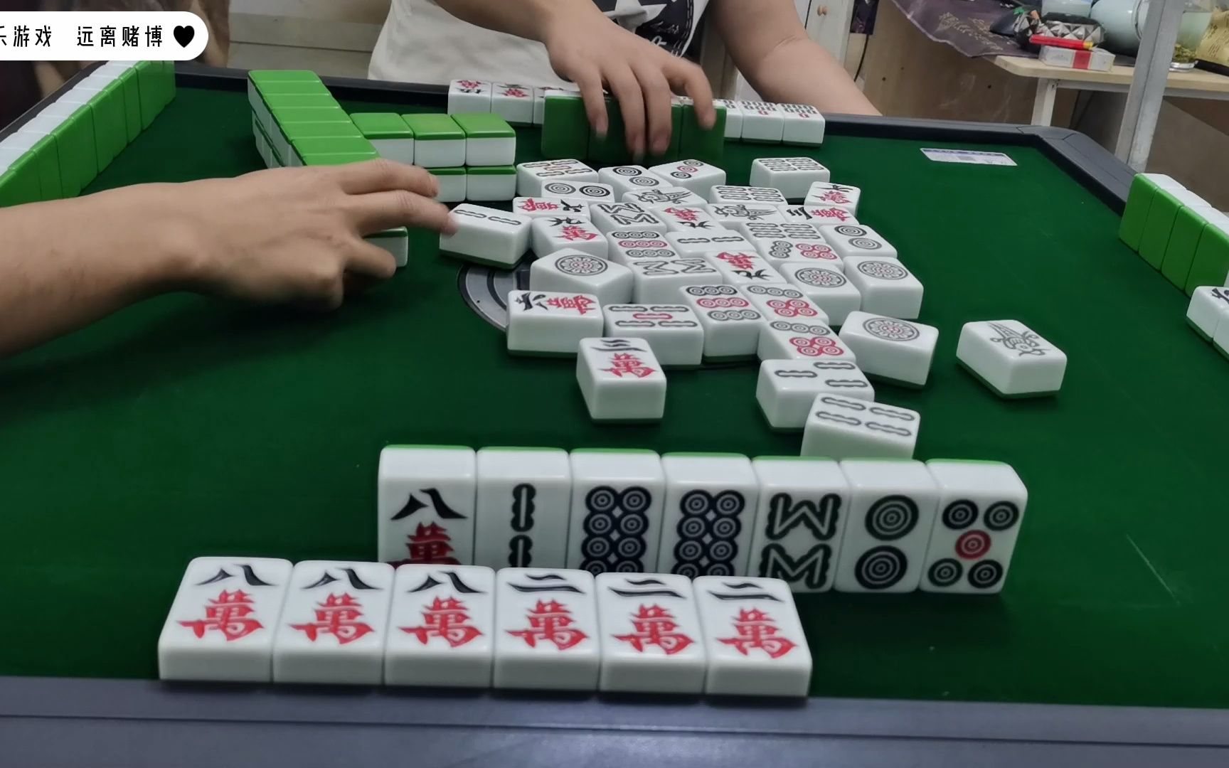 火爆全网!湖南麻将真的有开挂的手法吗!其实确实有挂