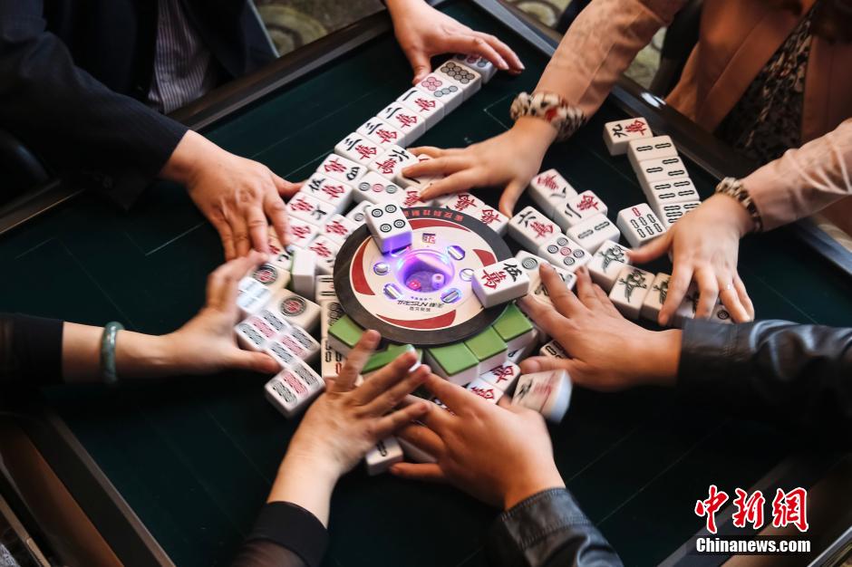 给大家爆料一下巴蜀麻将如何使用透视!其实确实有挂