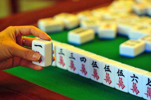 给玩家盘点十款！边锋麻将怎么可以看到对方的牌(技巧攻略怎样拿好牌)