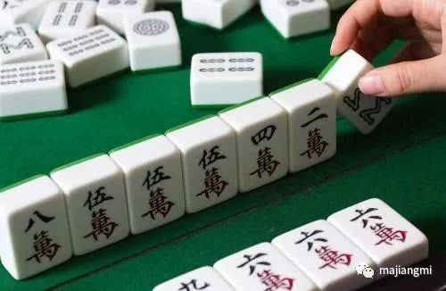 必备教程！乐乐麻将为什么总是输(怎么让牌更好)