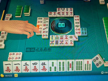 给大家科普一下！四方麻将确实真的有挂(软件只赢不输)