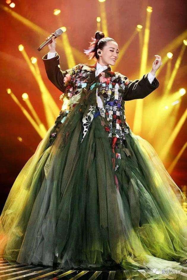 出现一款新型&quot;荣耀大厅怎么开挂”其实有挂-知乎