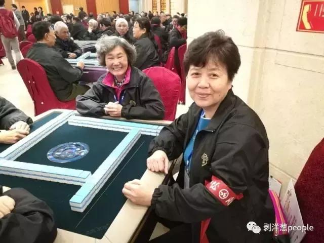 玩家必备十款！雀圣麻将其实是有挂的(有没有猫腻)