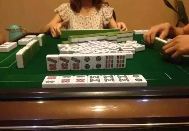 7分钟揭秘！攒劲甘肃麻将确实真的有挂(如何拿好牌)