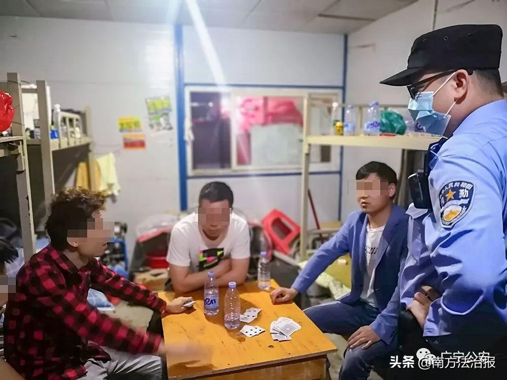 5分钟教会你“新且实用普通扑克牌玩三公简单出qian方法“推荐2个购买渠道