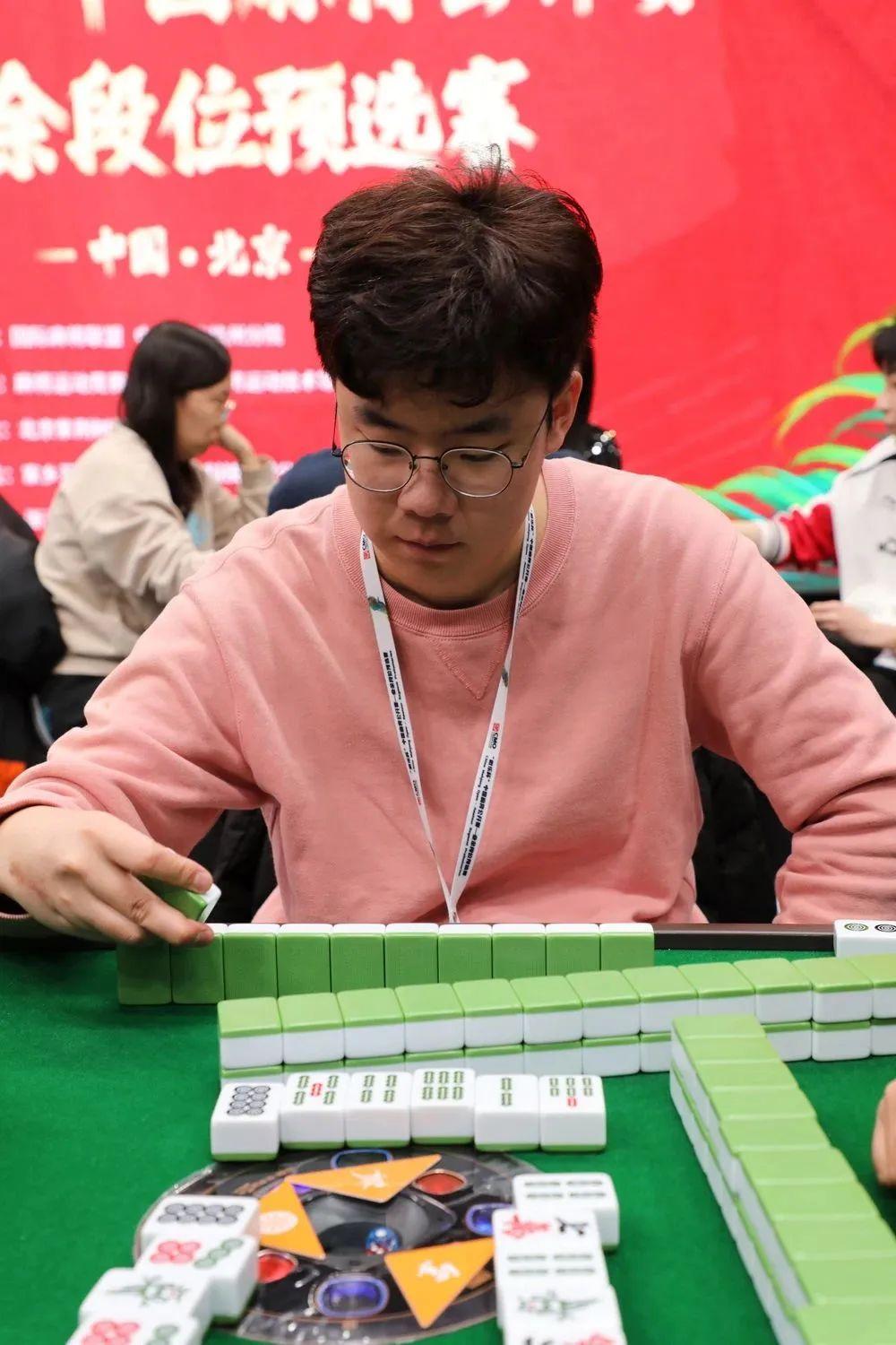 我来教教大家“微乐家乡麻将怎么上挂-哔哩哔哩 