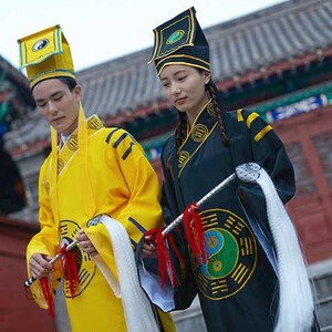 龙虎山道士挂饰有哪些品牌（龙虎山道士在哪里）