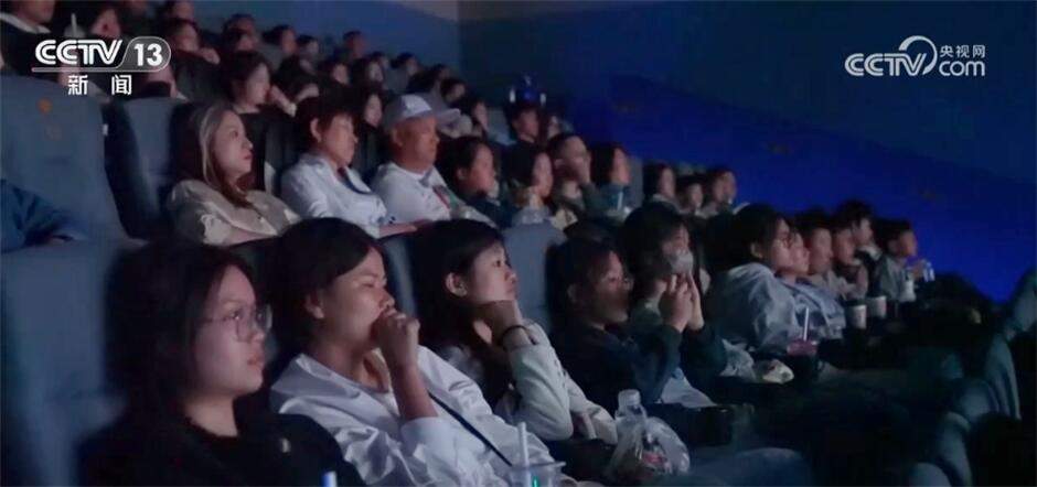打麻将开挂的电影名字叫啥（播放打麻将的电影）